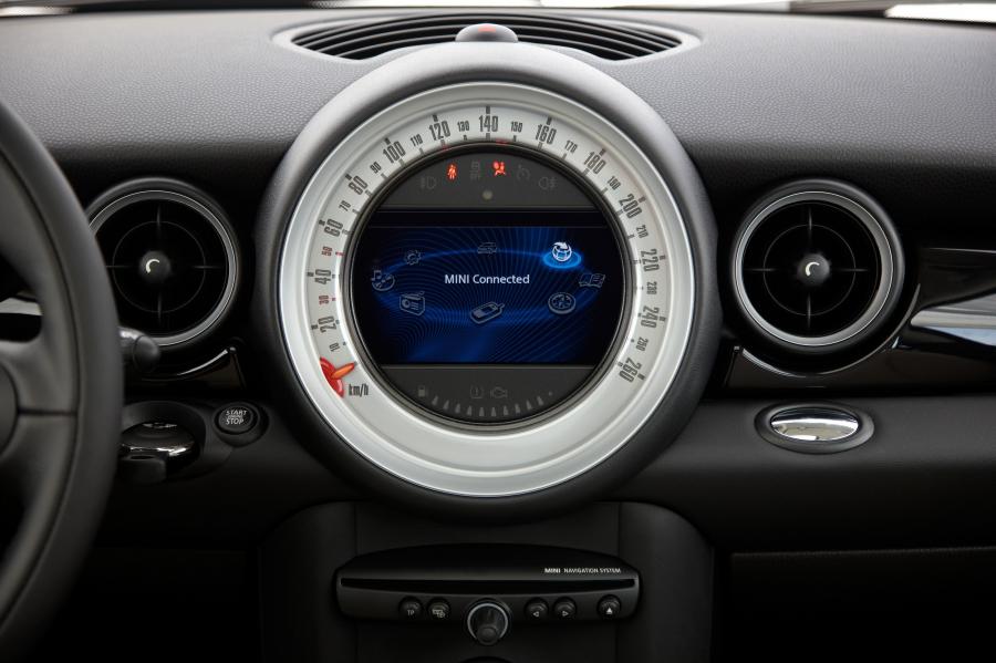  Mini Cooper S Clubman 2011 года  (фото 20 из 26)